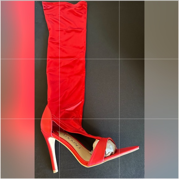 Mackin J Red Heels - Picture 2 of 4